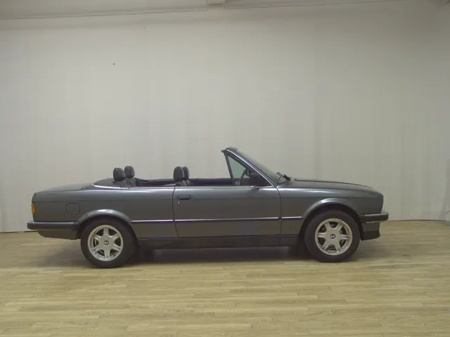 BMW 325i Cabrio