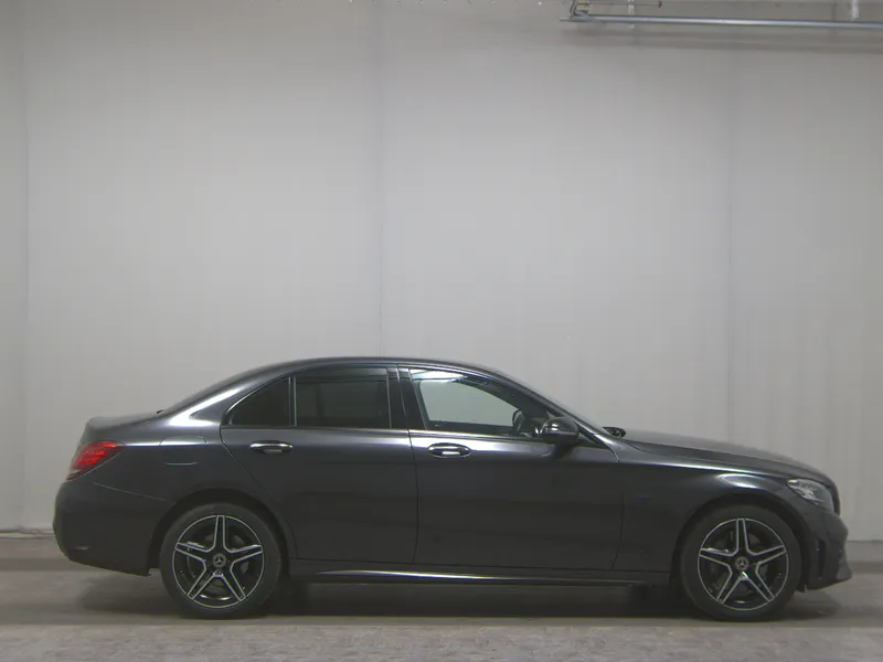 Mercedes-Benz C 300 de AMG-Line