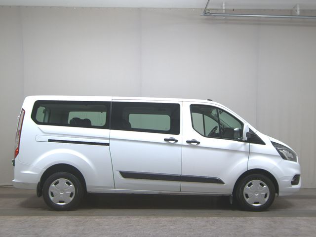 FORD Tourneo Custom 2.0 TDCi Trend L2H1 9-Sitze FORD Tourneo Custom 2.0 TDCi Trend L2H1 9-Sitze
