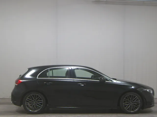 Mercedes-Benz A 220 d AMG-Line