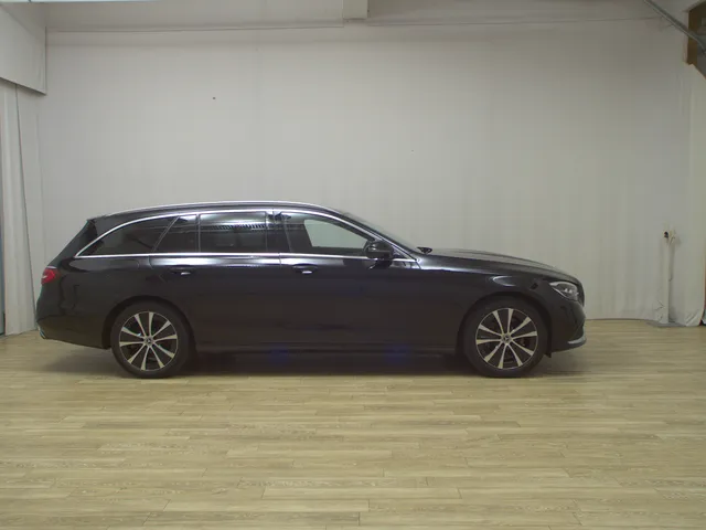Mercedes-Benz E 300 T e Avantgarde