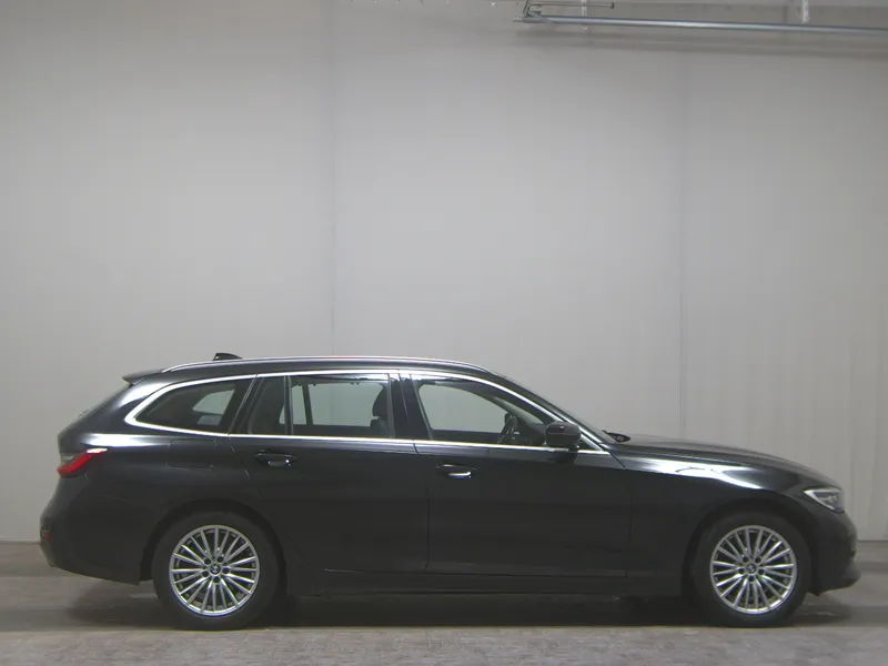 BMW 320dA Touring Sport-Line