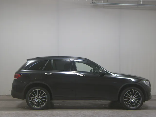 Mercedes-Benz GLC 300 e 4M AMG-Line