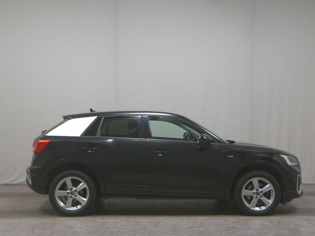 AUDI Q2 35 TDI S-Line Navi LED Shz PDC AUDI Q2 35 TDI S-Line Navi LED Shz PDC