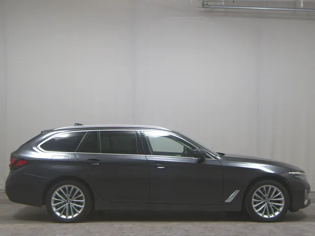 BMW 520e Touring Luxury-Line