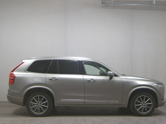 Volvo XC90 T8 AWD Hybrid