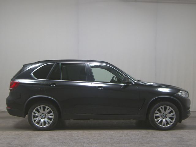 BMW X5 XDrive25d Leder Navi HiFi Xenon 4xShz AHK RFK BMW X5 XDrive25d Leder Navi HiFi Xenon 4xShz AHK RFK