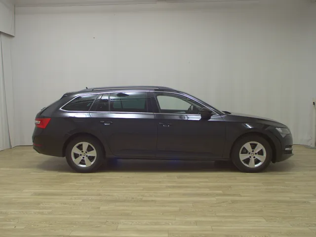 Skoda Superb Kombi 2.0 TDI Ambition