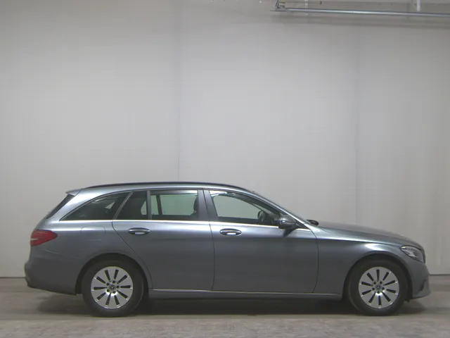Mercedes-Benz C 220 T d