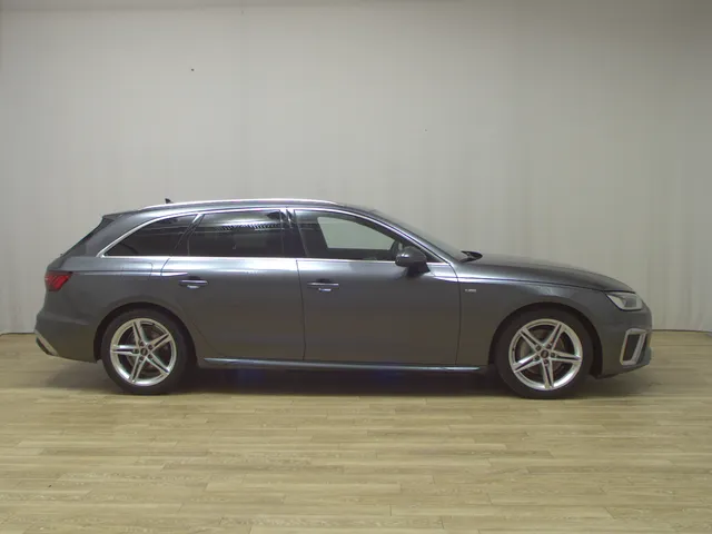 Audi A4 Avant 40 TDI S-Line