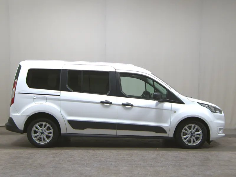 Ford Grand Tourneo 1.5 TDCi