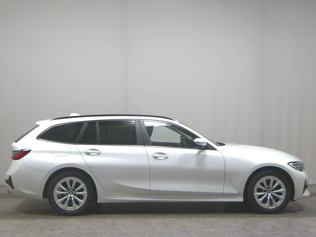 BMW 318iA Touring