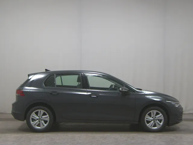 Volkswagen Golf-8 2.0 TDI Life