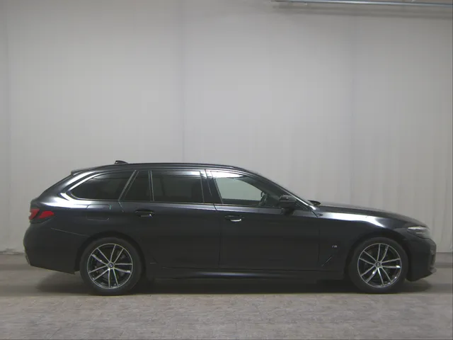 BMW 520dA Touring M-Sport