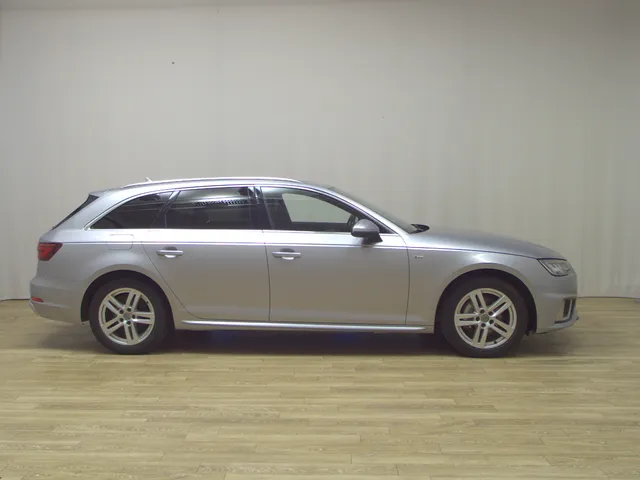 Audi A4 Avant 40 TDI S-Line