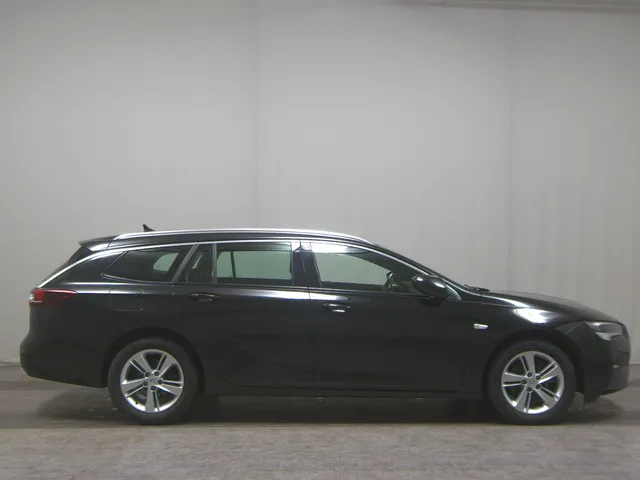 Opel Insignia ST 2.0 D Elegance