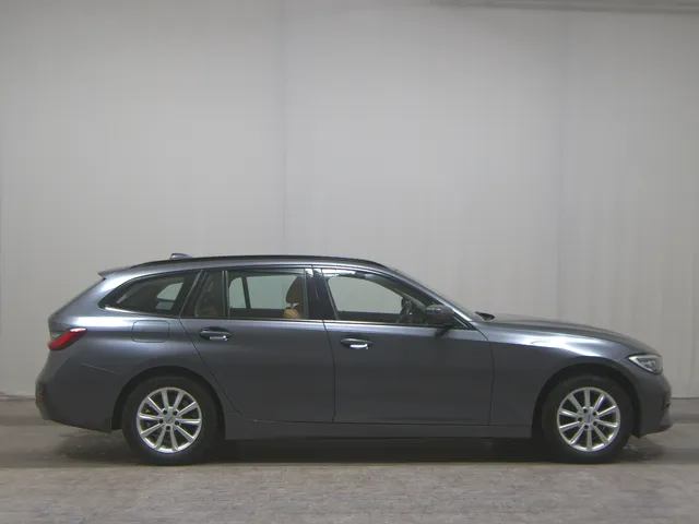 BMW 320dA Touring Sport-Line