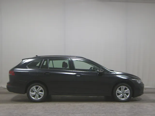 Volkswagen Golf-8 Var. 2.0 TDI Life