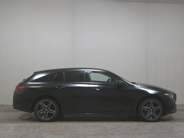 Mercedes-Benz CLA 250e Shooting Brake AMG-Line