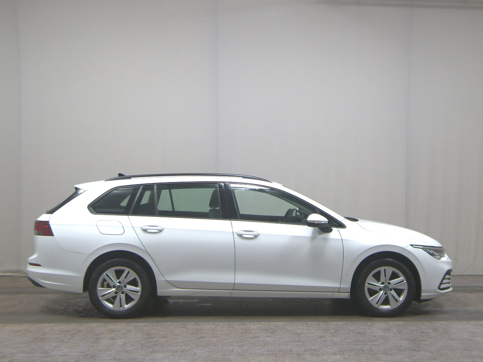 Volkswagen Golf-8