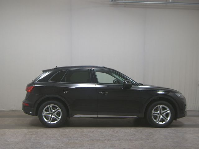 AUDI Q5 35 TDI Advanced Navi LED Vc PDC Shz Tempomat AUDI Q5 35 TDI Advanced Navi LED Vc PDC Shz Tempomat