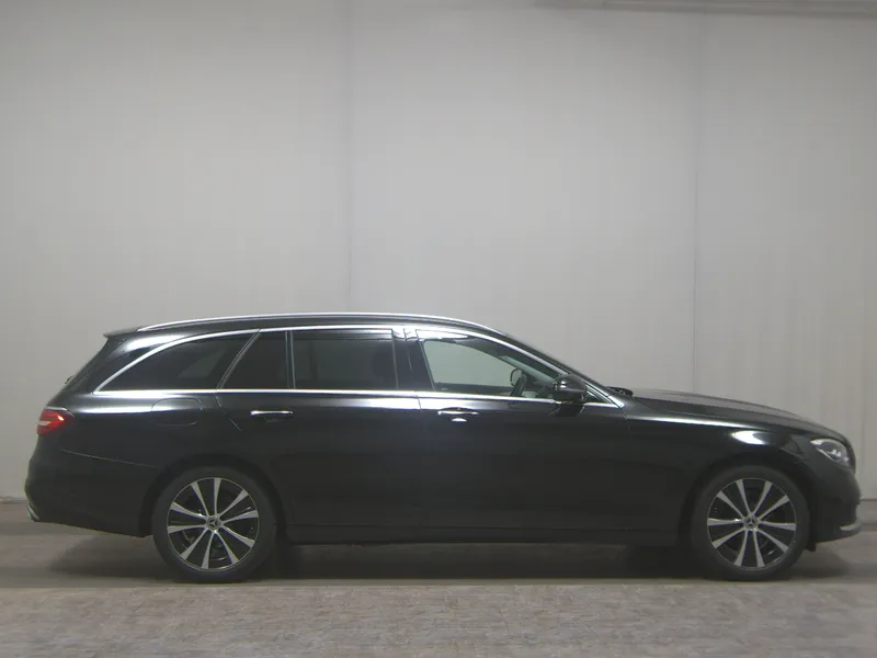 Mercedes-Benz E 220 T d Avantgarde