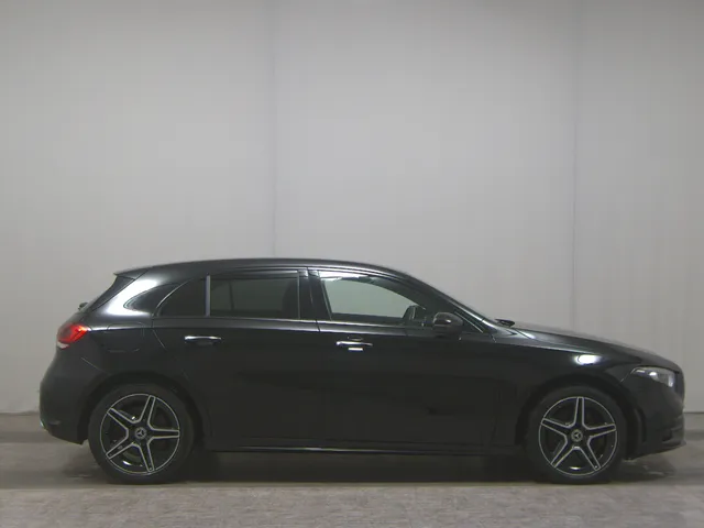 Mercedes-Benz A 250 e AMG-Line