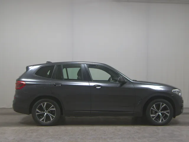 BMW X3 xDrive30e Advantage