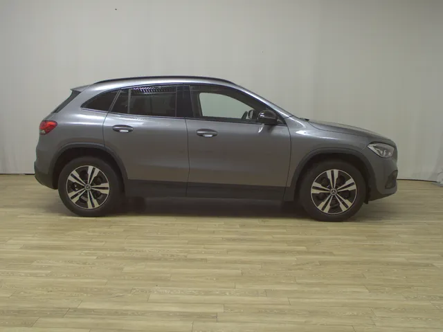 Mercedes-Benz GLA 200 d Progressive