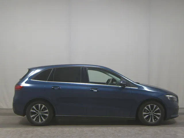 Mercedes-Benz B 200 d