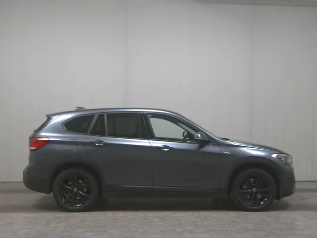 BMW X1 xDrive25e Advantage