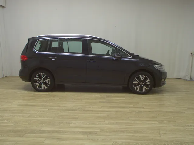 Volkswagen Touran 2.0 TDI Highline