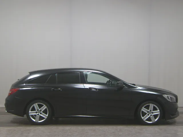Mercedes-Benz CLA 220 SB d 4M AMG-Line