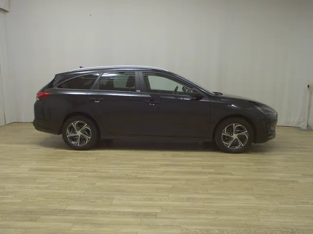 Hyundai i30 1.6 CRDI Intro Edition