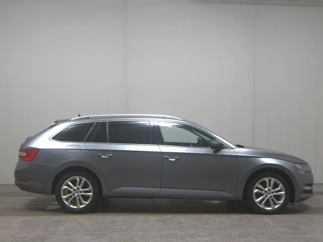 Skoda Superb Kombi 2.0 TDI Style