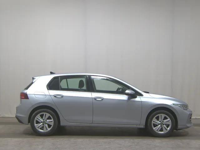 Volkswagen Golf-8 2.0 TDI Life