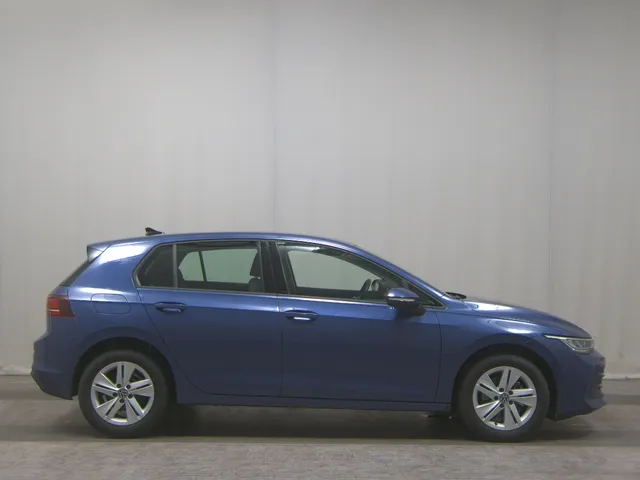 Volkswagen Golf-8 2.0 TDI Life