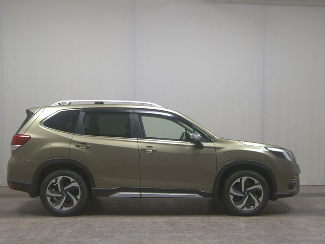 SUBARU Forester 2.0 Platinum Leder Navi LED RfK AHK ACC SUBARU Forester 2.0 Platinum Leder Navi LED RfK AHK ACC