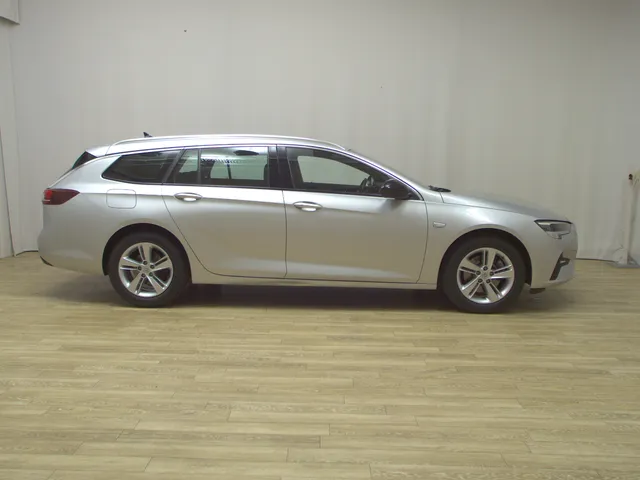 Opel Insignia ST 2.0 D Elegance