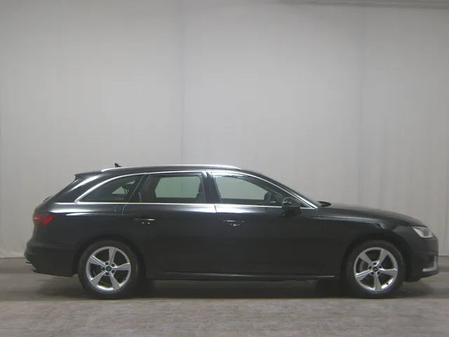 Audi A4 Avant 40 TFSI advanced