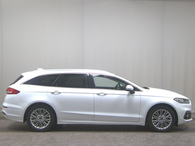 FORD Mondeo Turnier 2.0 EB Titanium Navi LED AHK Shz