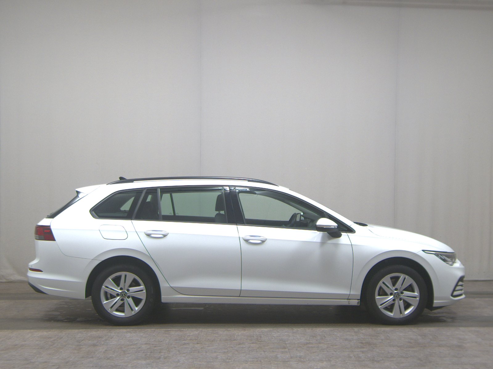 Volkswagen Golf-8