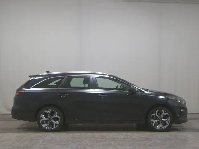 Kia Ceed cee'd 1.6 CRDI Spirit
