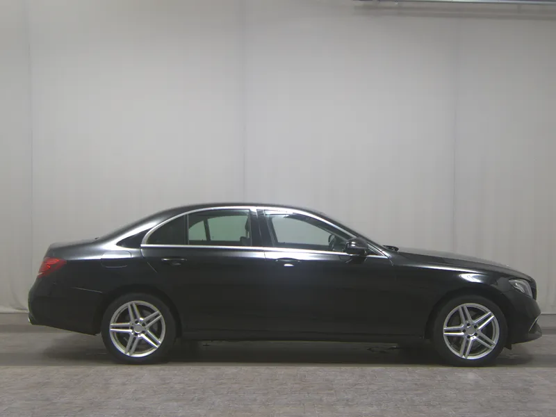 Mercedes-Benz E 300 de Avantgarde