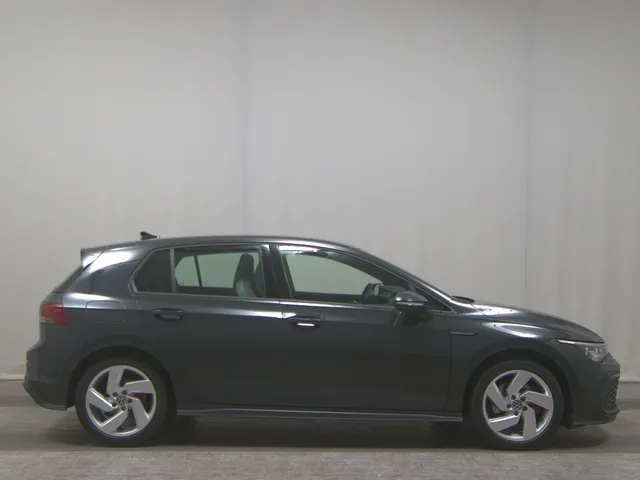 Volkswagen Golf-8 2.0 TDI GTD