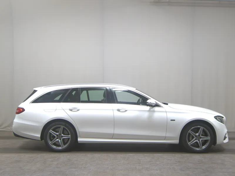 Mercedes-Benz E 300 T de AMG-Line
