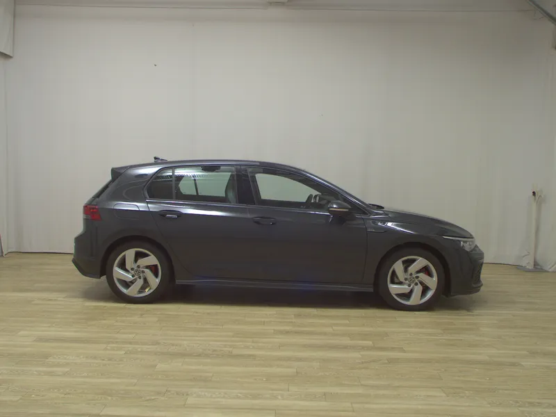 Volkswagen Golf-8 2.0 TDI GTD Navi LED DC ACC Harman-Kardon - fotografija vozila