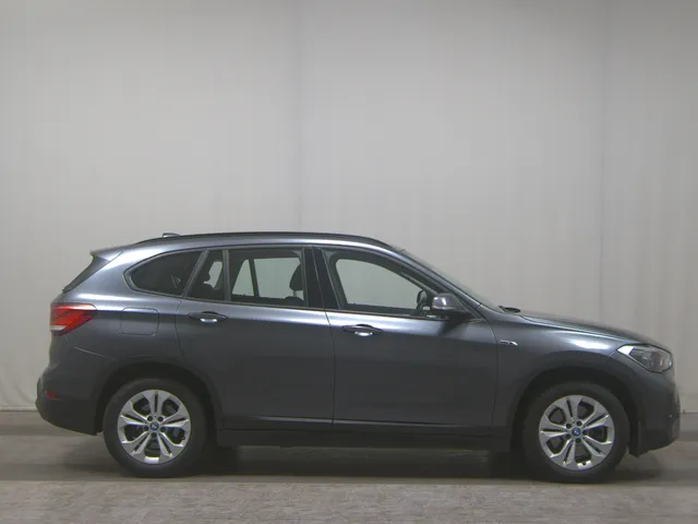 BMW X1 xDrive25e Advantage
