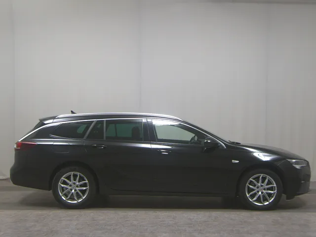 Opel Insignia ST 2.0 D Business Elegance