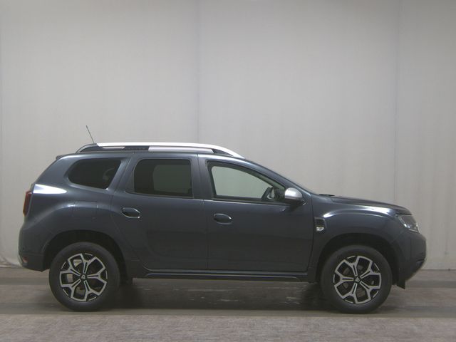 DACIA Duster 1.0 TCe Prestige Navi AHK Shz DAB Klima DACIA Duster 1.0 TCe Prestige Navi AHK Shz DAB Klima